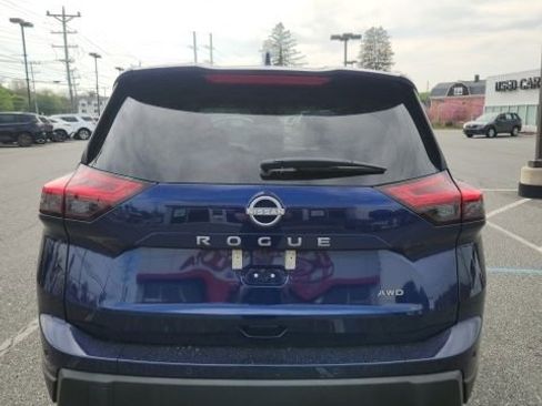 Used 2026 Nissan Rogue SV image 7