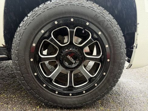 Used 2007 GMC Yukon Denali image 26