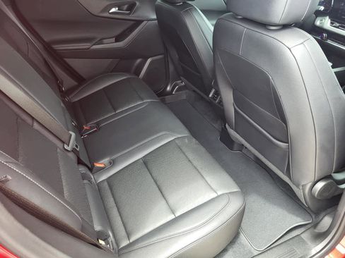 Used 2025 Chevrolet Equinox LT w/ Convenience Package II FWD image 11