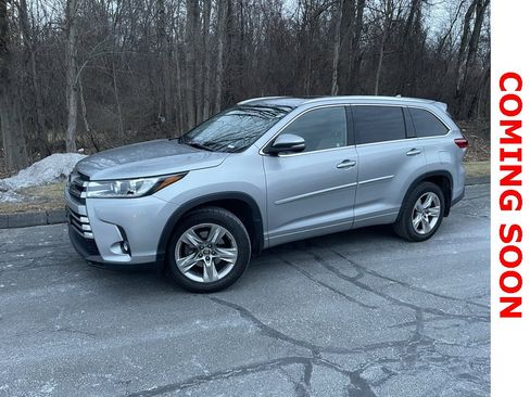 Used 2019 Toyota Highlander Limited image 1