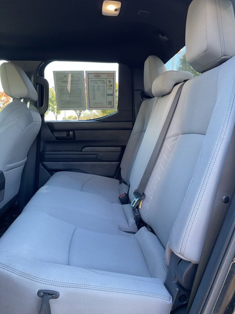 Used 2025 Toyota Tacoma SR5 AWD/4WD image 16