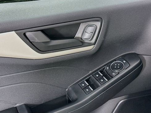 Used 2022 Ford Escape SE w/ Convenience Package image 23