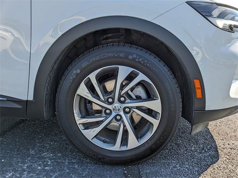 Used 2023 Buick Envision Essence image 11