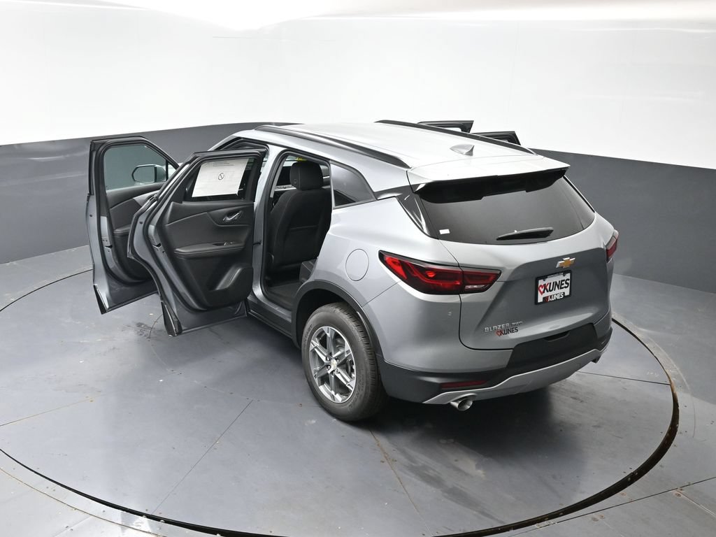 New 2026 Chevrolet Blazer LT w/ Convenience Package AWD/4WD image 55