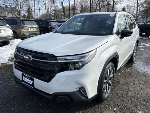 New 2026 Subaru Forester Touring AWD/4WD image 4