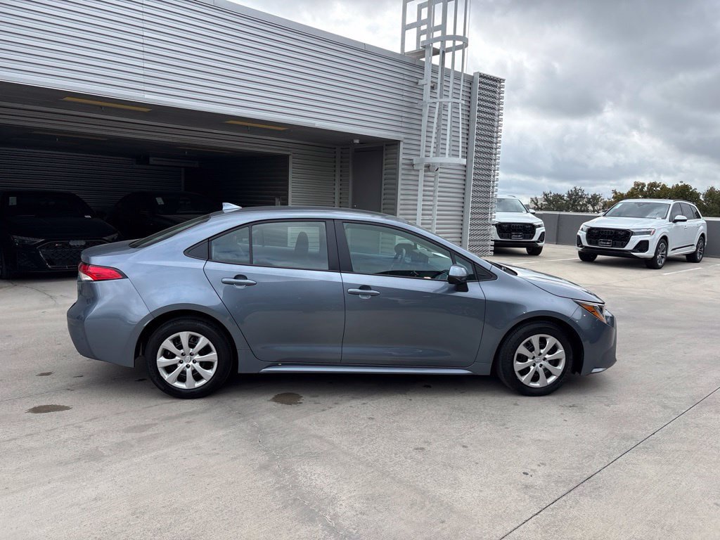 Used 2026 Toyota Corolla LE FWD image 9