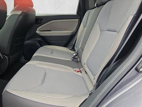 Used 2025 Subaru Forester Premium image 19
