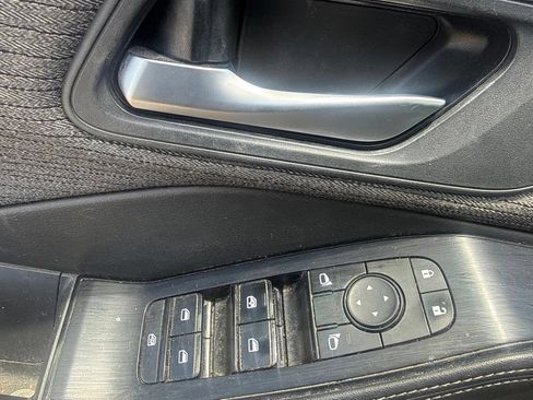 Certified 2022 Nissan Rogue SV FWD image 11