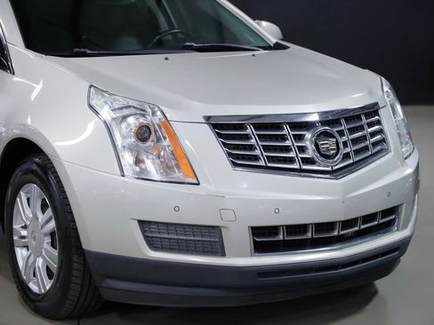 Used 2014 Cadillac SRX Luxury w/ Driver Awareness Package image 2
