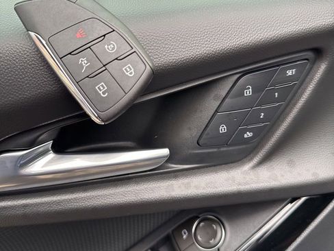 New 2026 Chevrolet Equinox RS w/ Convenience Package III FWD image 8