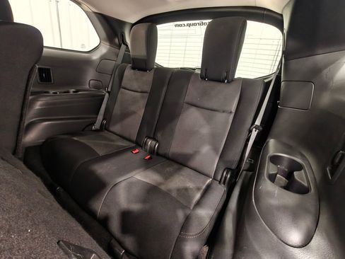 Used 2018 Nissan Pathfinder S AWD/4WD image 25