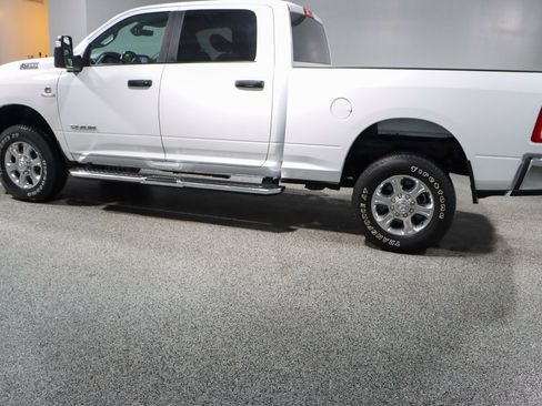 Used 2023 RAM 2500 Big Horn w/ Level 1 Equipment Group image 10