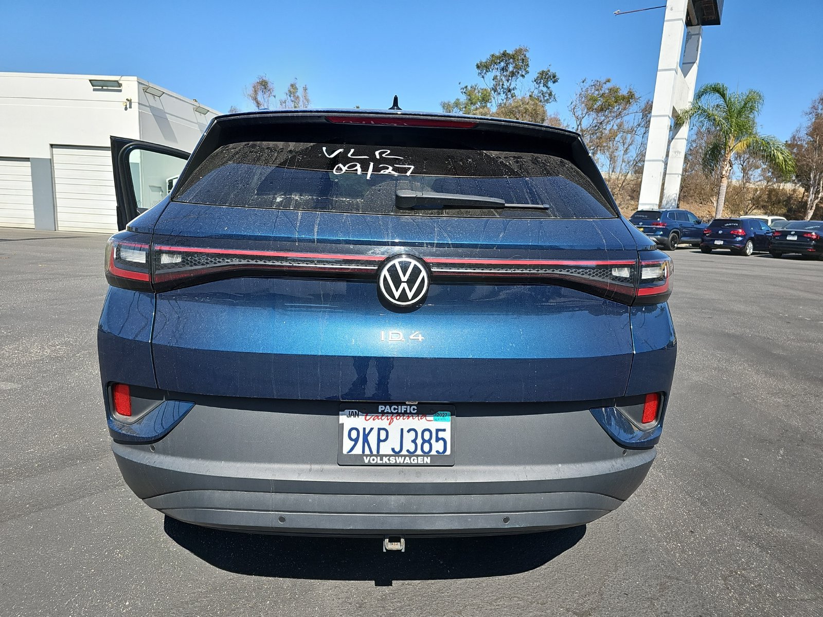 Used 2023 Volkswagen ID.4 Pro S AWD/4WD image 11