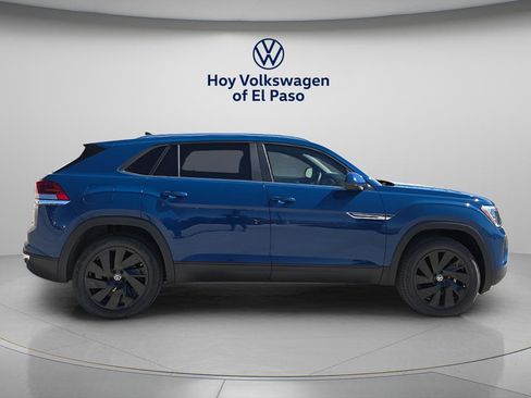 New 2026 Volkswagen Atlas Cross Sport SE FWD image 2