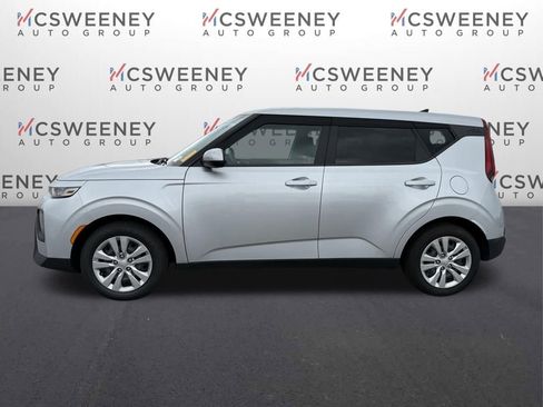 Used 2020 Kia Soul LX FWD image 2