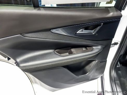 Used 2024 Chevrolet Blazer EV LT AWD/4WD image 28