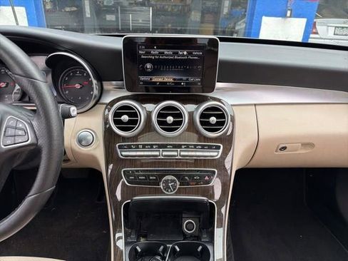 Used 2018 Mercedes-Benz C 300 Sedan image 18