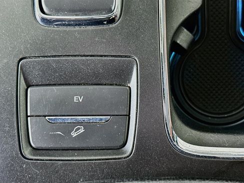 Used 2019 Ford Fusion Energi Titanium FWD image 26