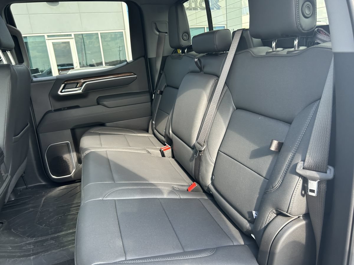 Used 2025 Chevrolet Silverado 1500 RST w/ RST All Star Premium Package AWD/4WD image 13