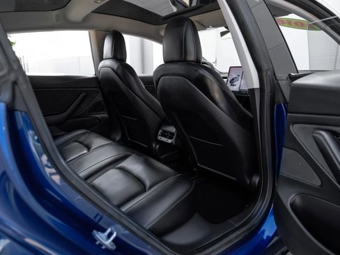 Used 2018 Tesla Model 3 Long Range image 34