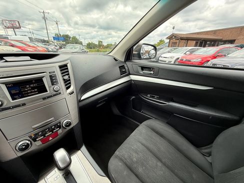 Used 2014 Subaru Outback 2.5i Premium image 21