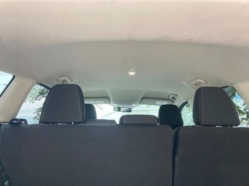Used 2019 Ford Escape SE FWD image 28