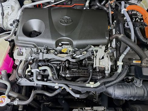 Certified 2020 Toyota RAV4 XLE w/ All Weather Liner Package image 32