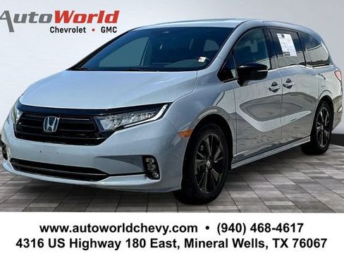Used 2024 Honda Odyssey Sport image 1