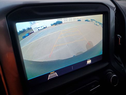 Used 2022 Chevrolet Silverado 1500 LT image 22