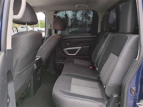 Used 2021 Nissan Titan SV w/ SV Convenience Package image 14