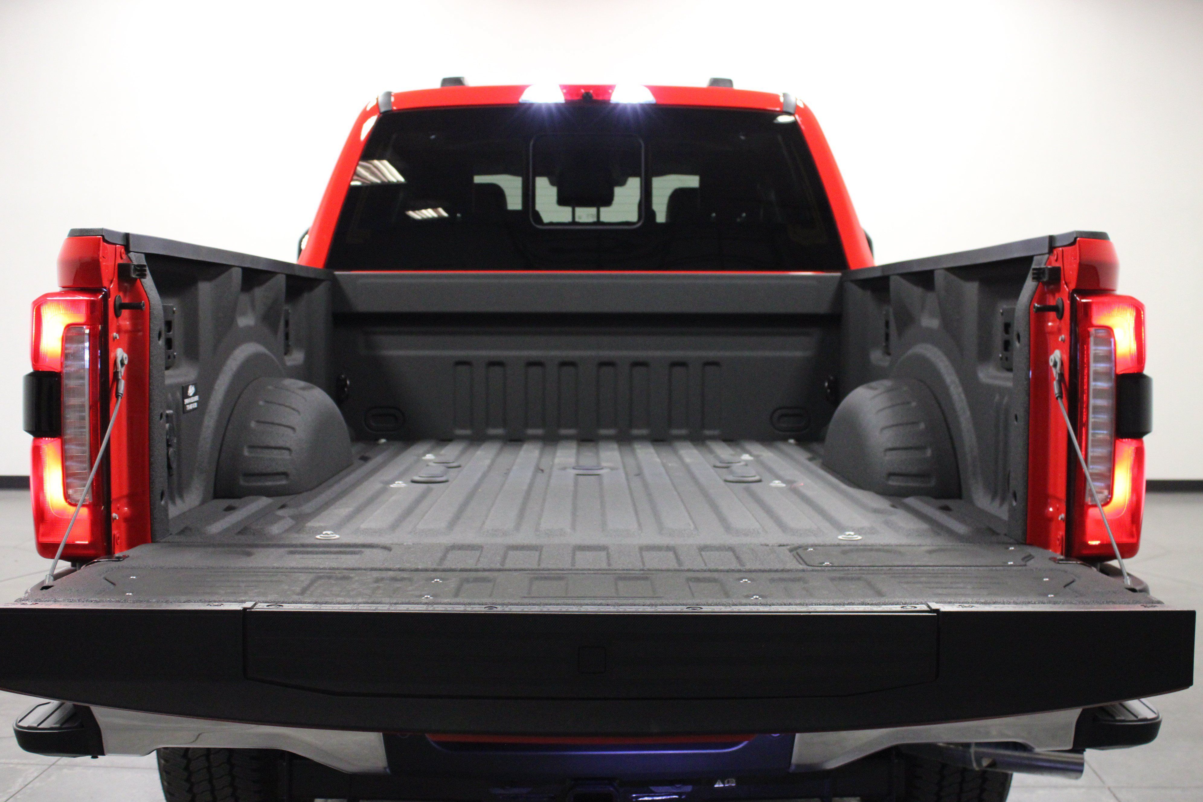 Used 2026 Ford F250 Lariat w/ Lariat Ultimate Package AWD/4WD image 14