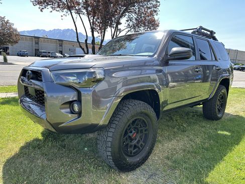 Used 2022 Toyota 4Runner Trail Special Edition image 12