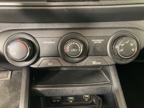 Used 2024 Kia Forte LXS image 9