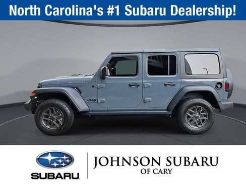 Used 2024 Jeep Wrangler Unlimited Sport AWD/4WD image 10