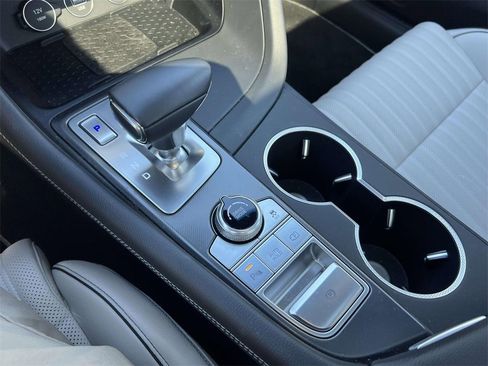 Certified 2025 Genesis G70 3.3T Advanced image 23