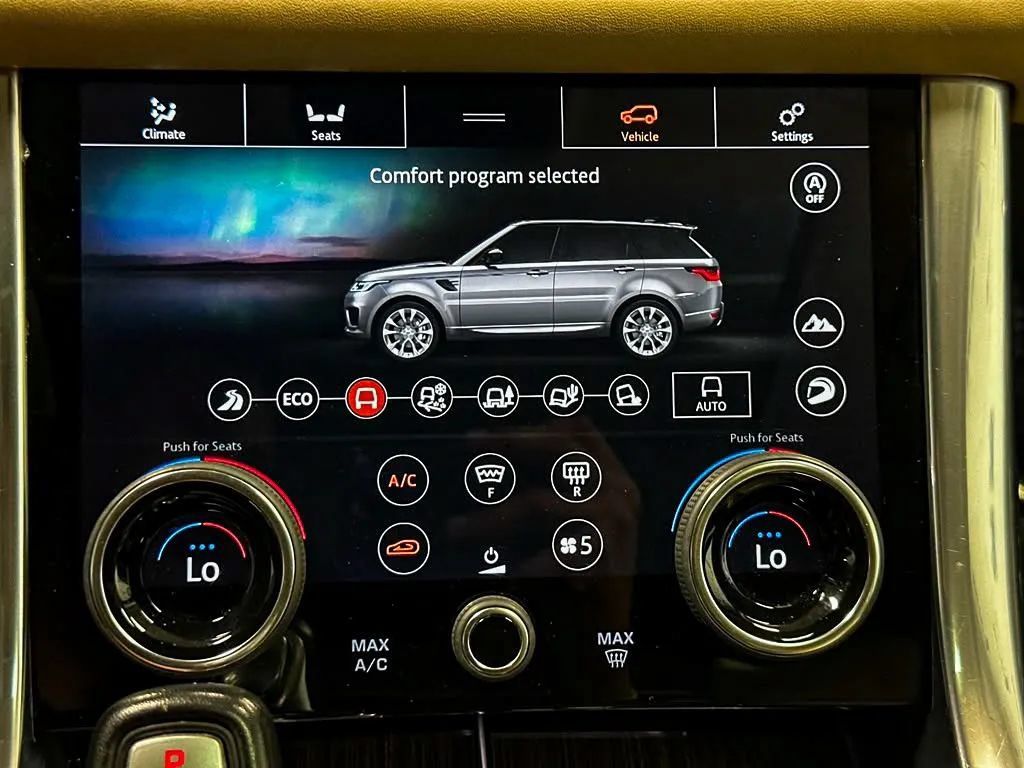 Used 2019 Land Rover Range Rover Sport Supercharged AWD/4WD image 34