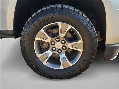 Used 2018 Chevrolet Colorado Z71 AWD/4WD image 21