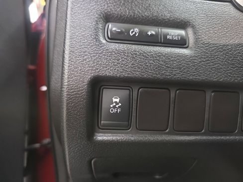 Used 2015 Nissan Murano S w/ Navigation Package AWD/4WD image 27