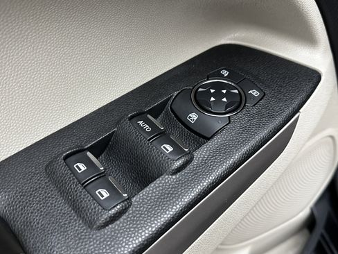 Used 2022 Ford EcoSport S image 11