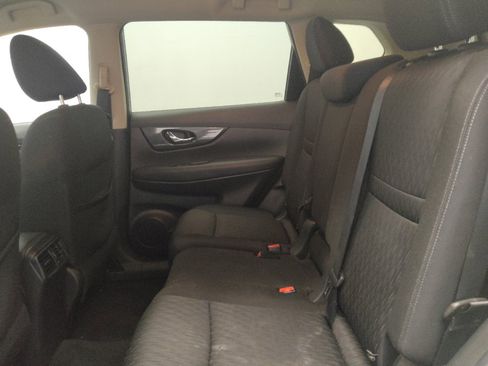 Used 2020 Nissan Rogue SV FWD image 18