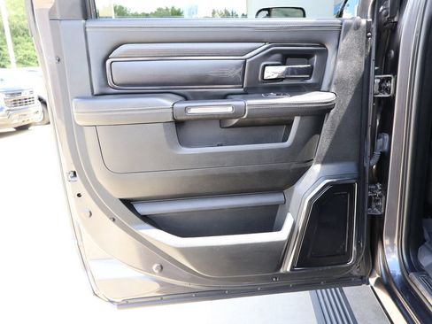 Used 2022 RAM 2500 Limited AWD/4WD image 25