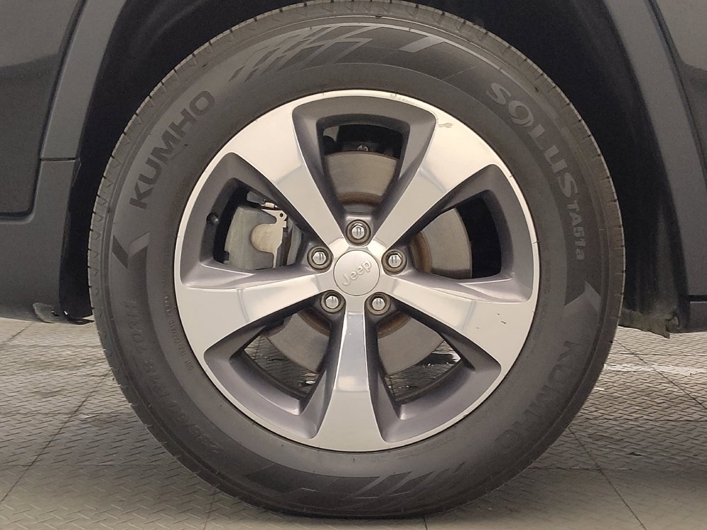 Used 2020 Jeep Cherokee Limited AWD/4WD image 31