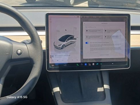 Used 2022 Tesla Model 3 Long Range AWD/4WD image 24