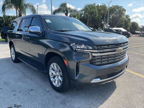 Used 2021 Chevrolet Suburban Premier w/ Premium Package RWD image 14