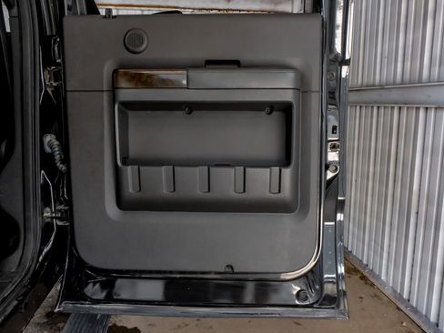 Used 2015 Ford F250 Platinum w/ FX4 Off-Road Package image 47