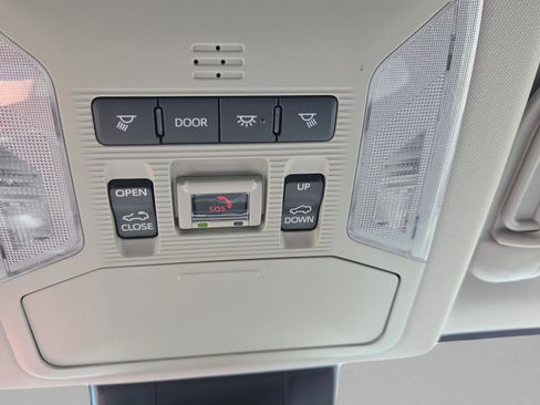 Certified 2025 Toyota RAV4 XLE w/ Convenience Package FWD image 30