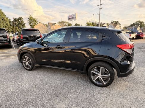 Used 2022 Honda HR-V EX image 12