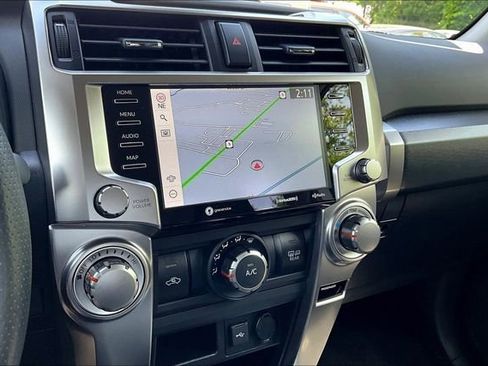 Used 2023 Toyota 4Runner SR5 AWD/4WD image 15