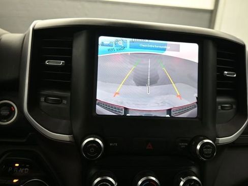 Used 2022 RAM 1500 Big Horn AWD/4WD image 17