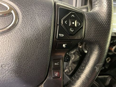 Used 2024 Toyota 4Runner TRD Off-Road Premium AWD/4WD image 22